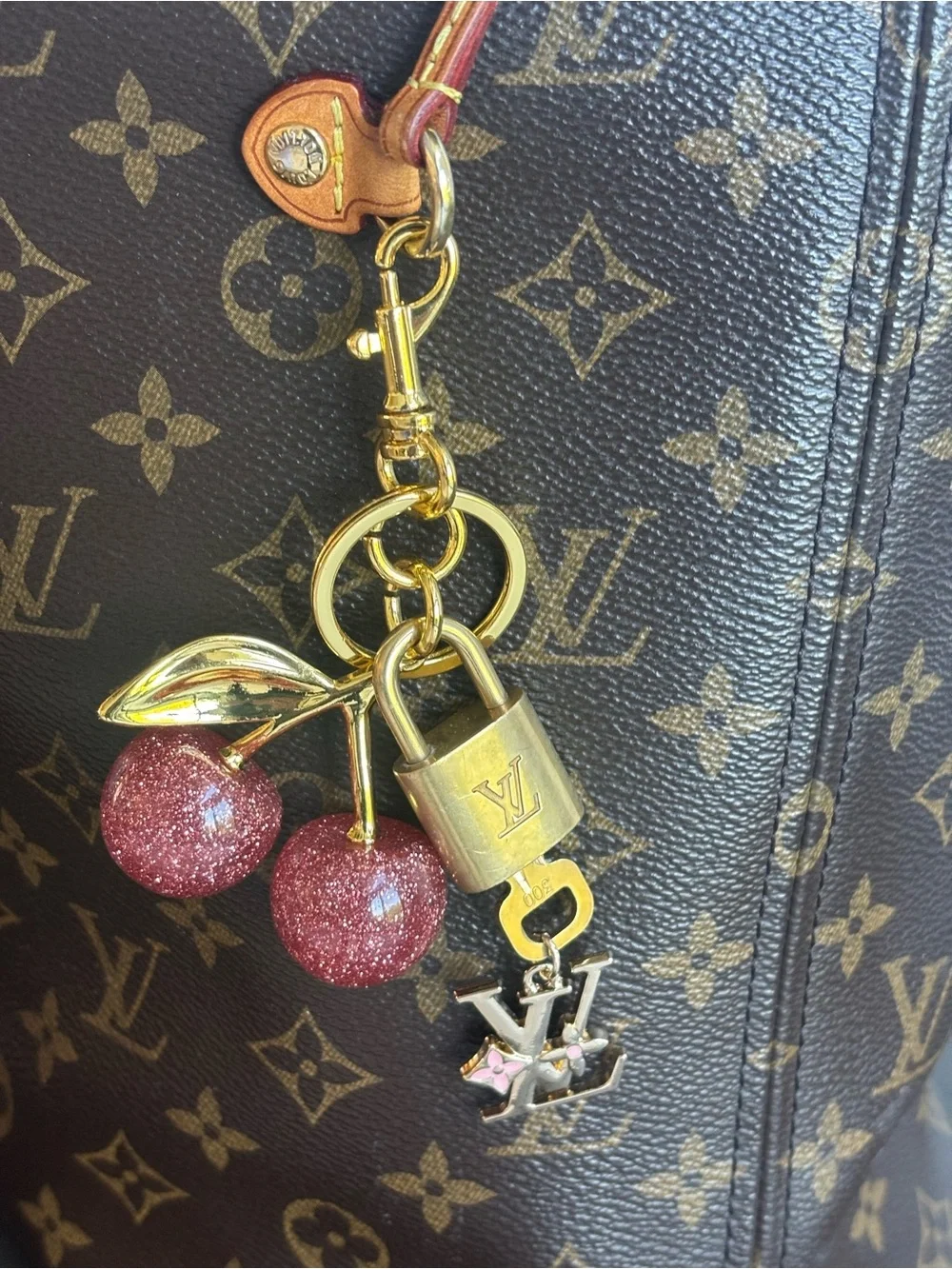 Louis Vuitton authentic lv